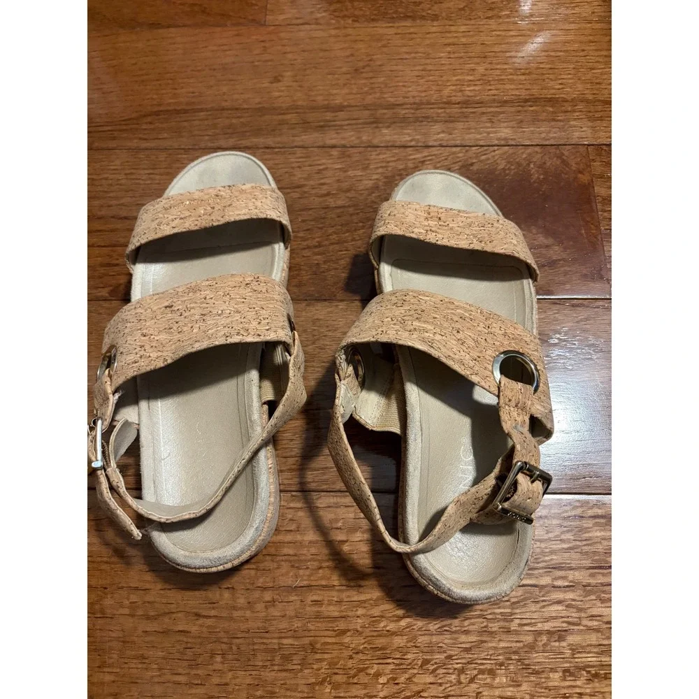 Vionic Loulee Cork‎ Sandals Women's Size 8 Wide Tan Adjustable Strap